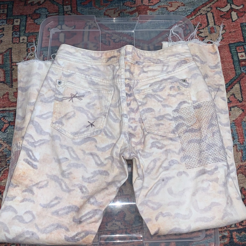 Pilcro, Anthropologie , Boyfriend Slim, Skinny Jeans - Cream and Mauve - Picture 4 of 8